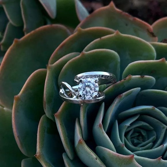 💝Exclusive 925 Silver Plated Classy CZ Wedding Ring, GPMB1488 - Picture 5 of 7